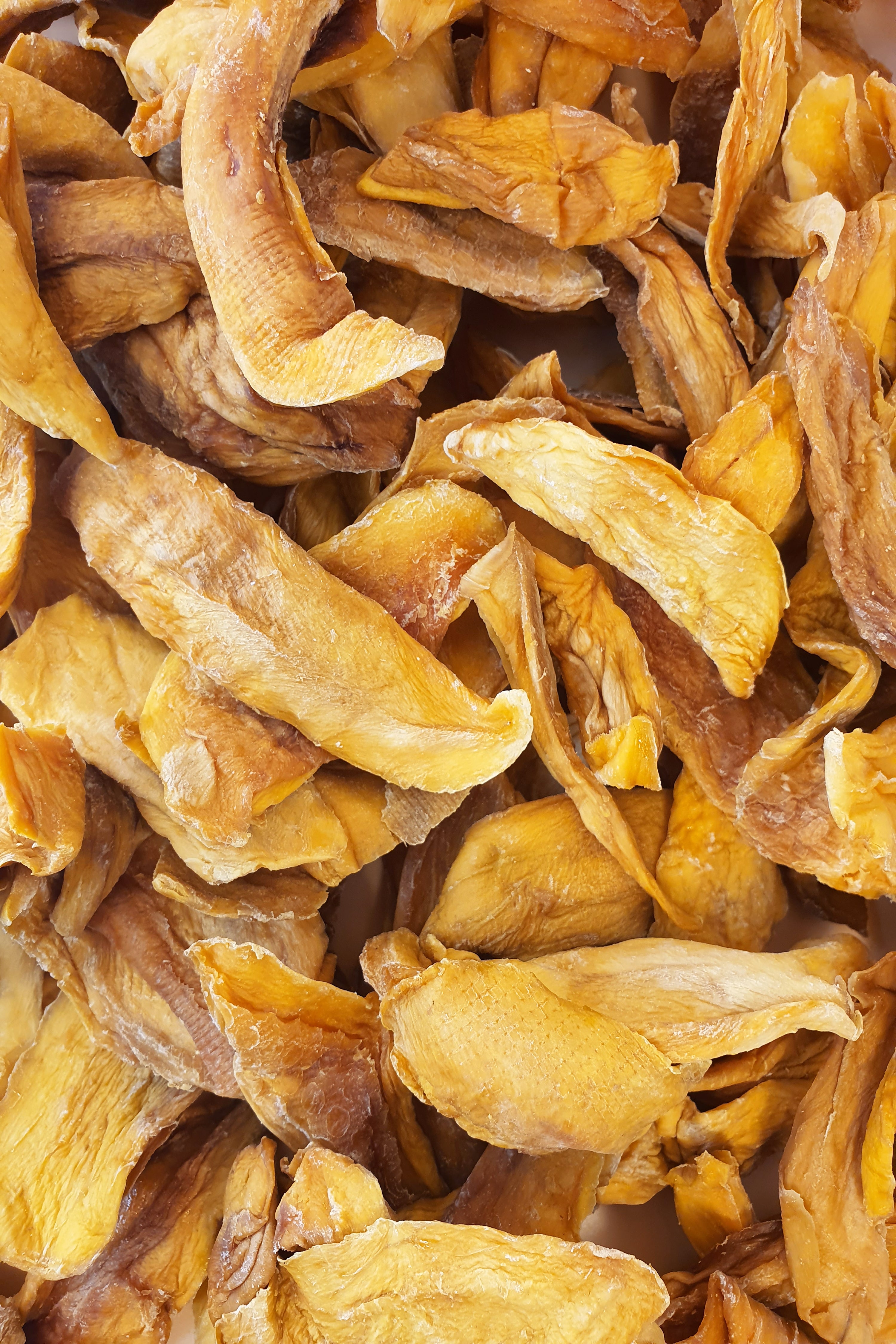 Bio-Mangostreifen 1000 g, große Menge ohne Hintergrund